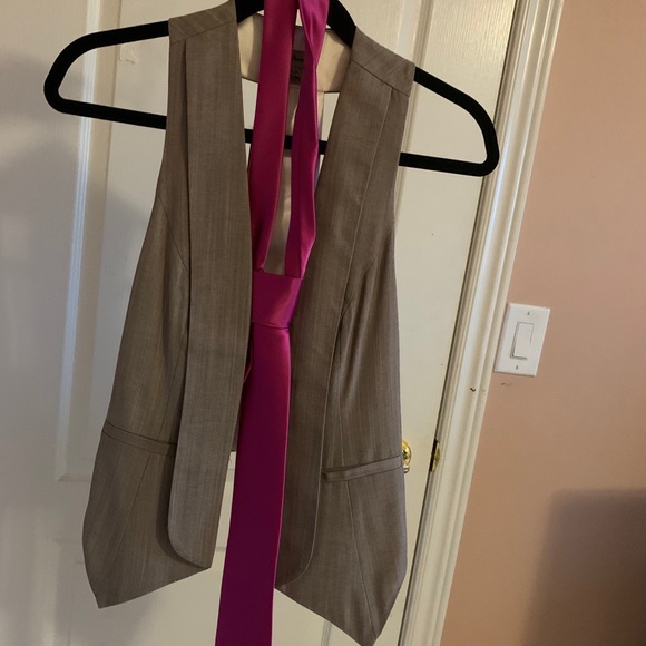 Guess Vest - Picture 6 of 7